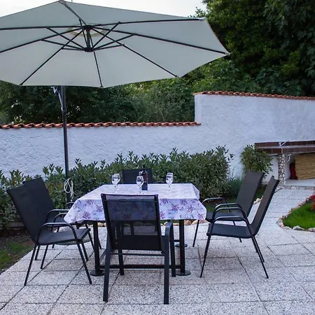 Kuca Za Odmor Natalija Ferienhaus Pula