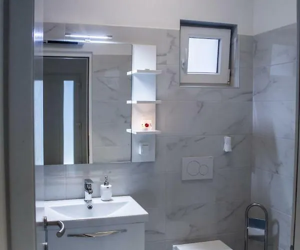 Kuca Za Odmor Natalija Ferienhaus Pula